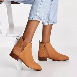 NWOT - ALDO SQUARE TOE BOOTS ✨